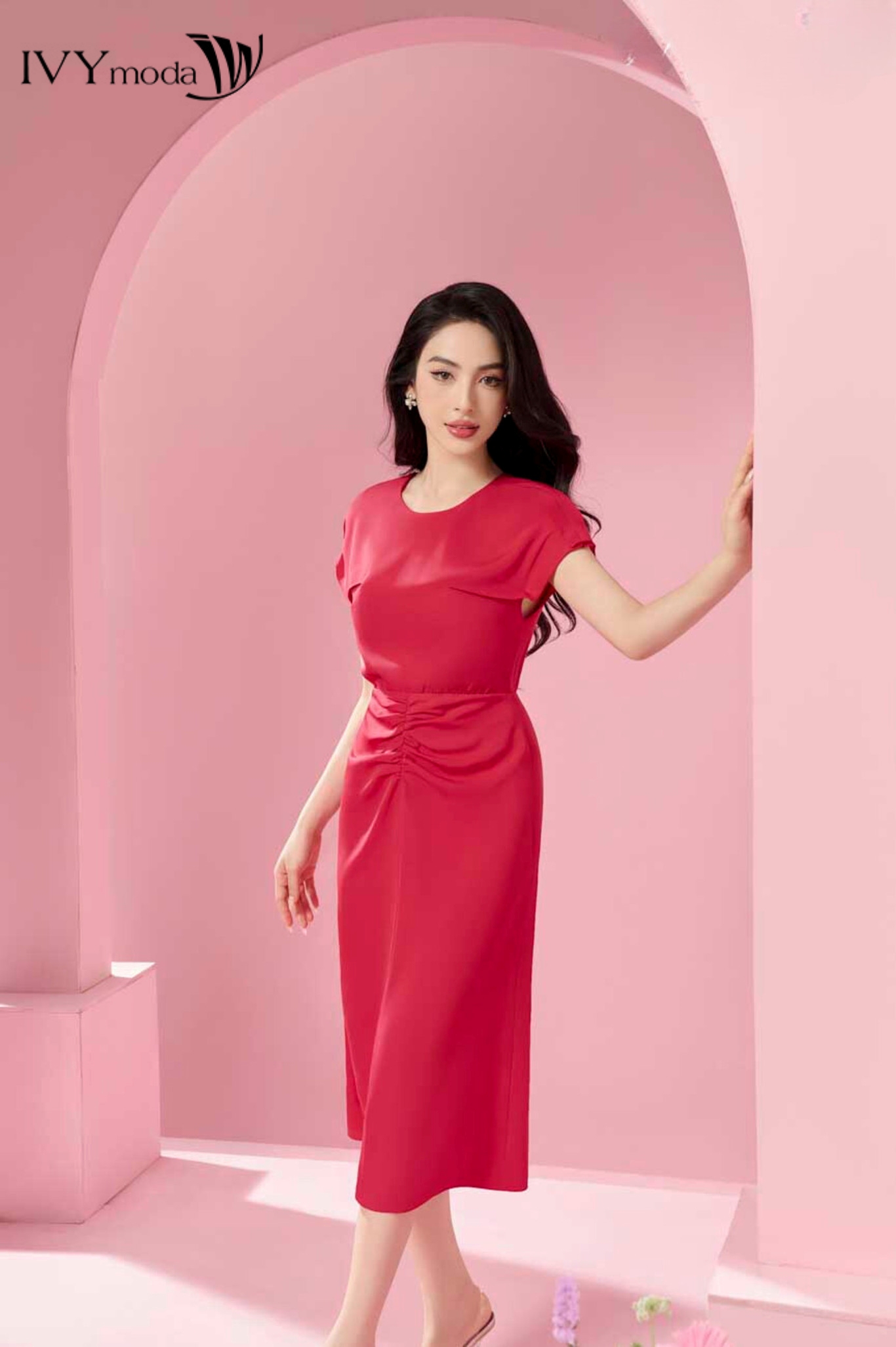 Đầm ôm xếp nhúm IVY moda MS 48M8316