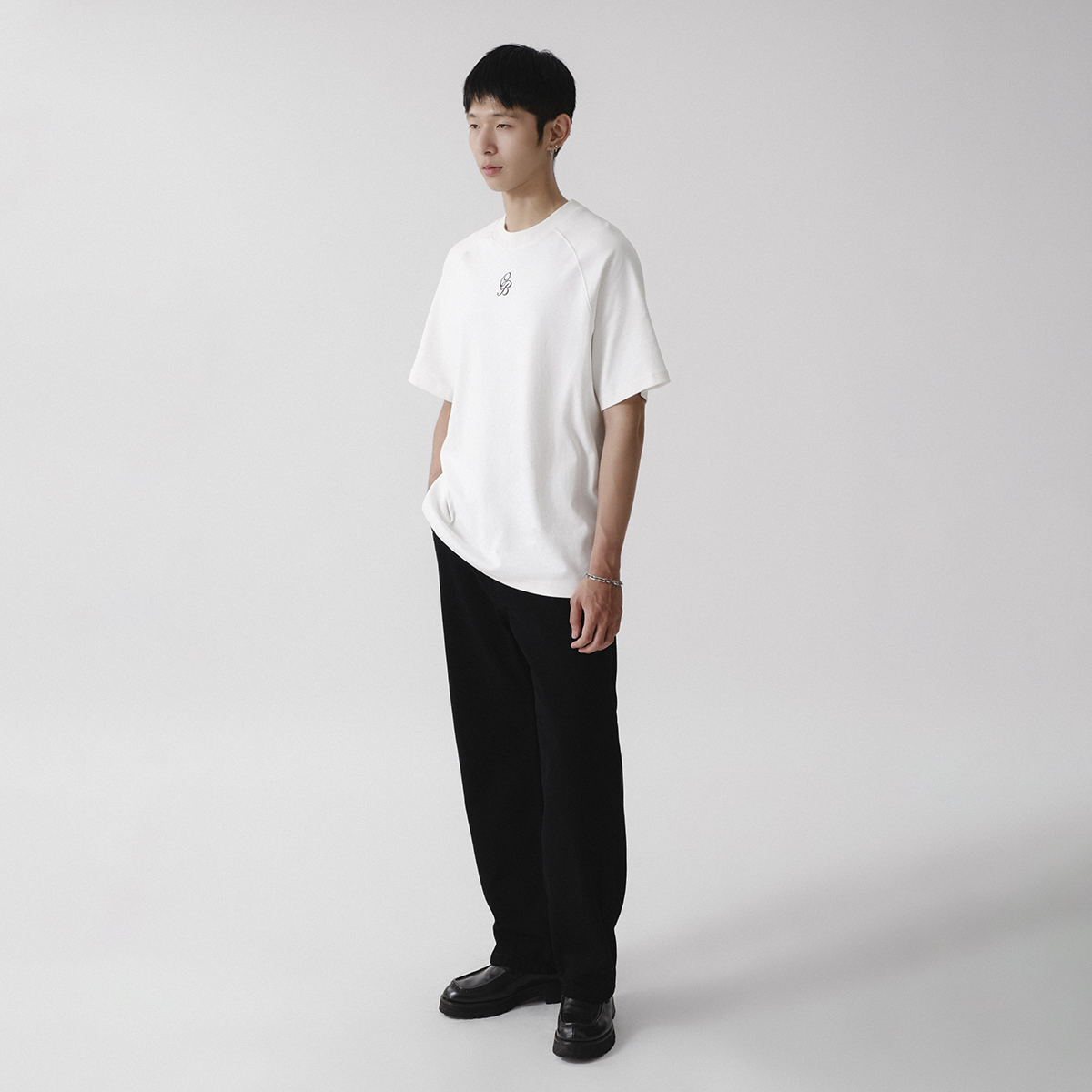 Áo thun raglan interlock Owlbrand AAO/ Trắng