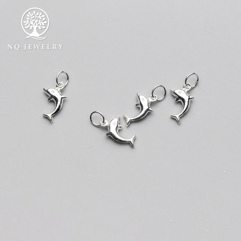 [HCM]Charm bạc hình cá heo treo