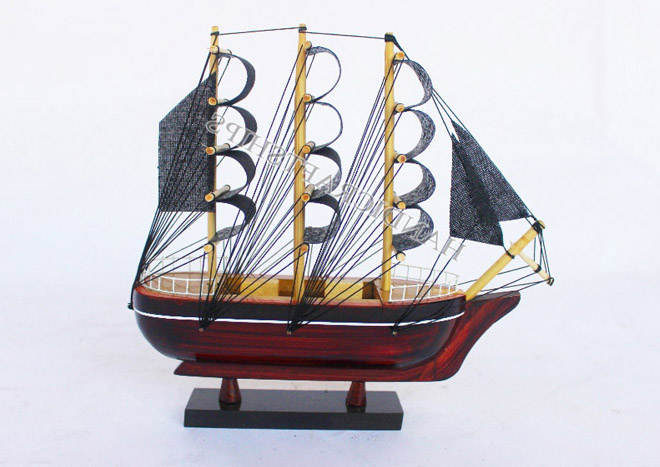 Combo 2 thuyền gỗ trang trí PHONG THỦY màu đen & trắng (Dài: 20cm)