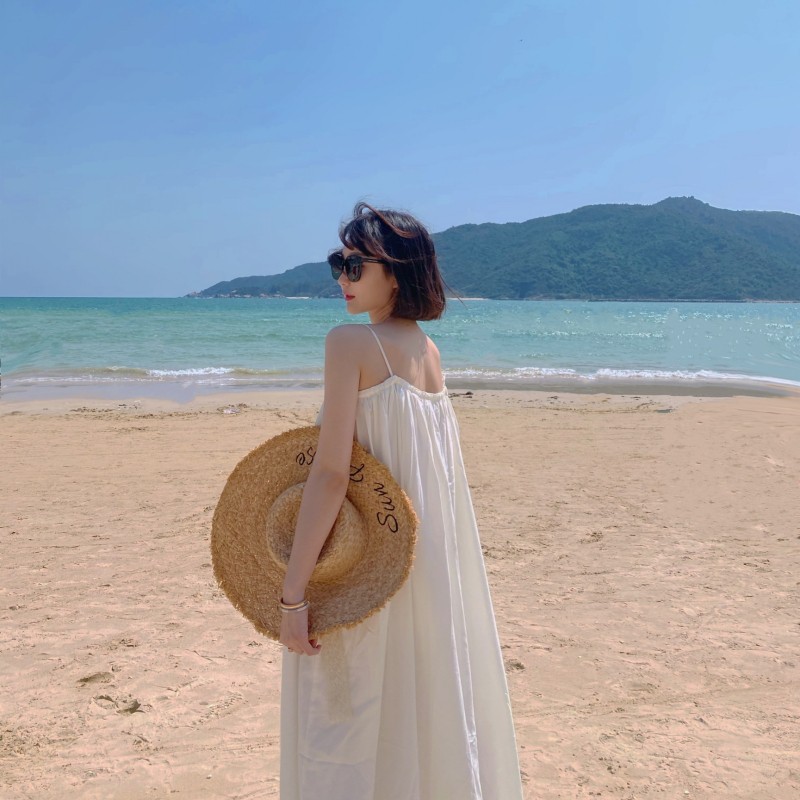 Váy 2 dây trắng đi biển cực đẹp