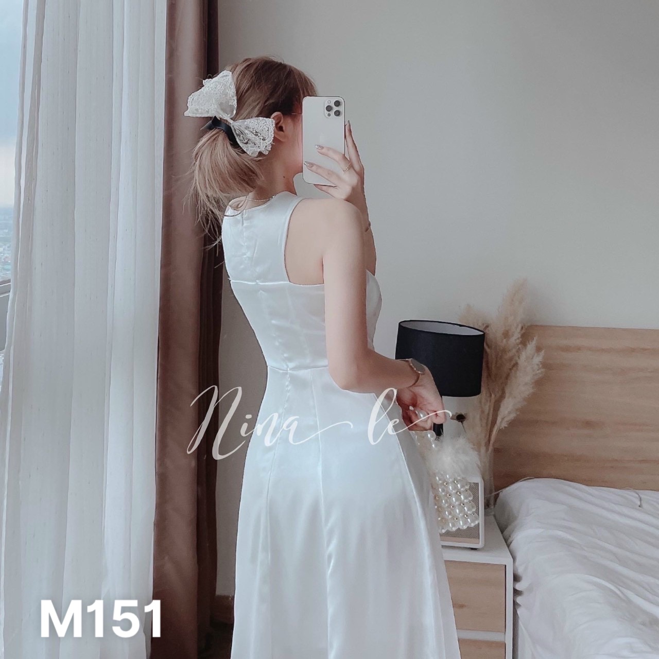 Đầm lụa cổ yếm dáng dài maxi M151