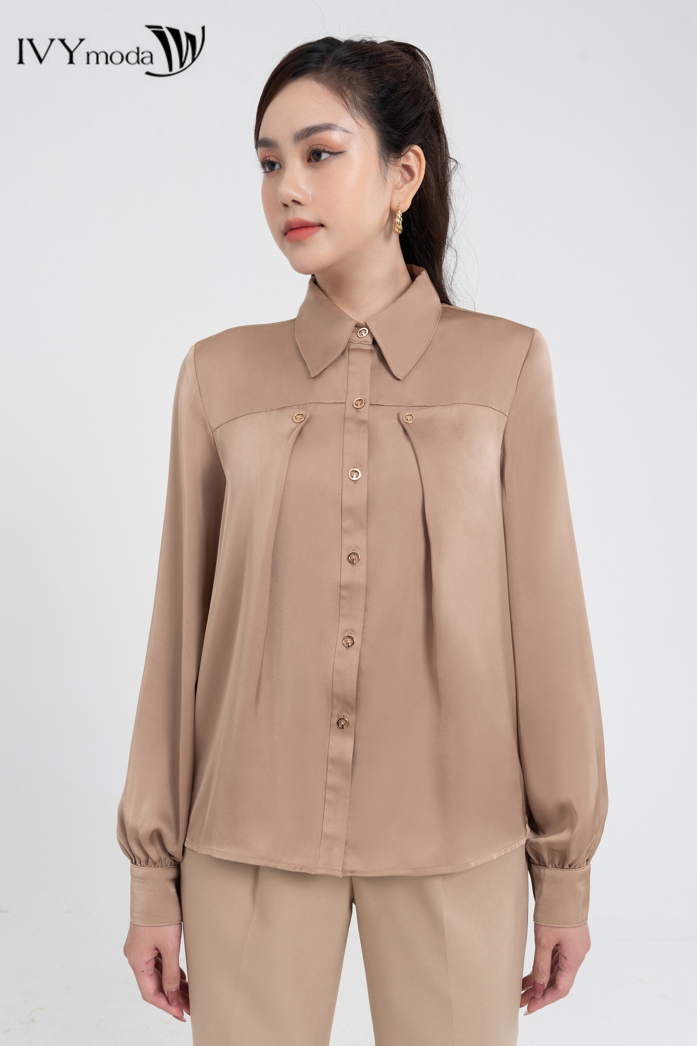 Áo sơ mi lụa tay hến ivy moda ms 17m7974