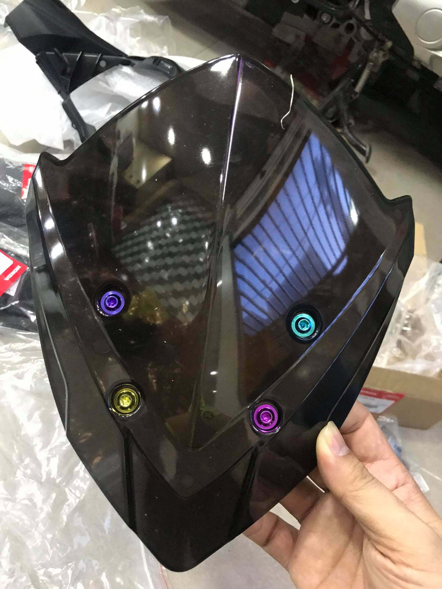 Chắn gió Z1k khói cho winner X