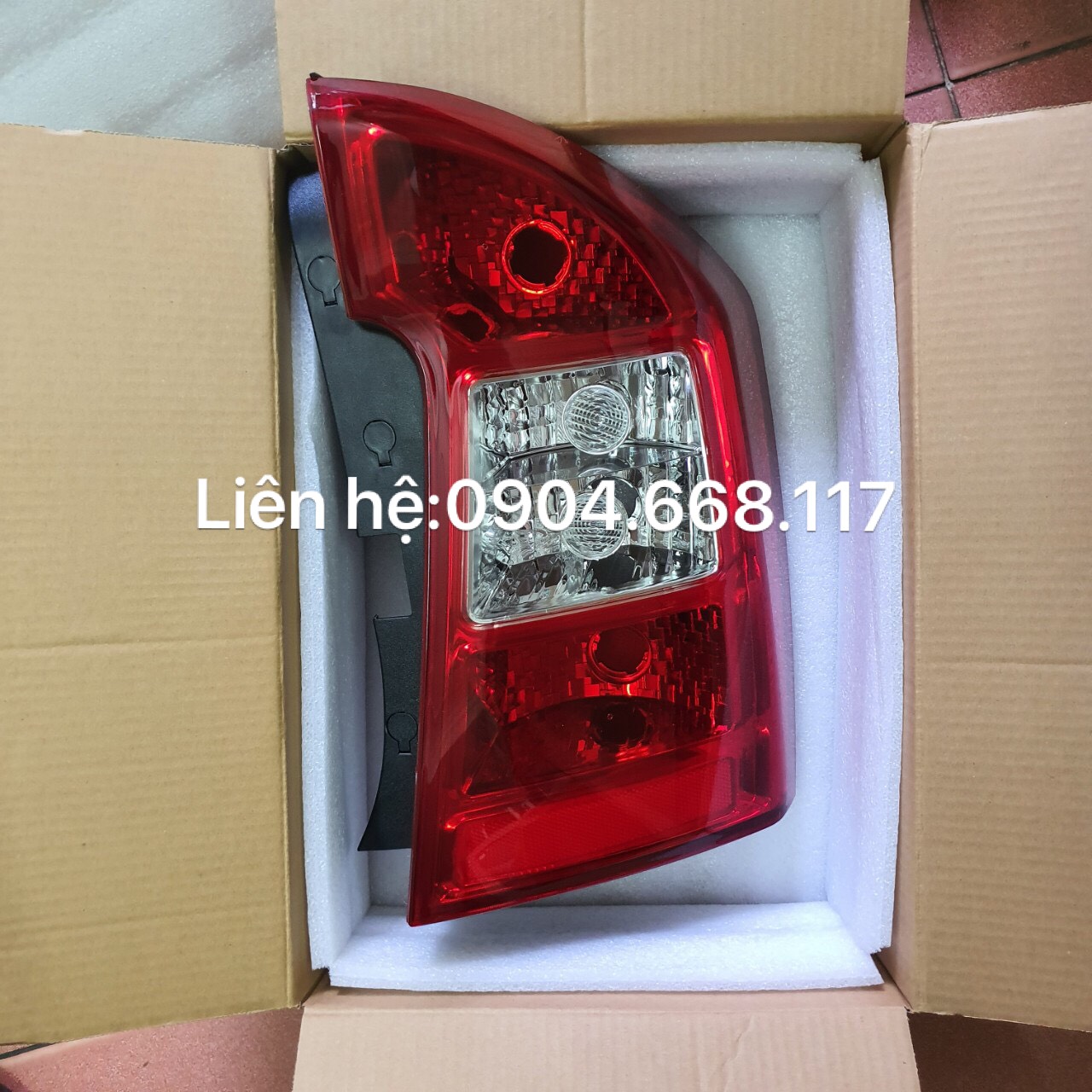 Đèn hậu Kia Carens