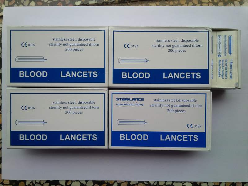 [HCM](Hộp 200 cây) Kim chích mụn Blood Lancets