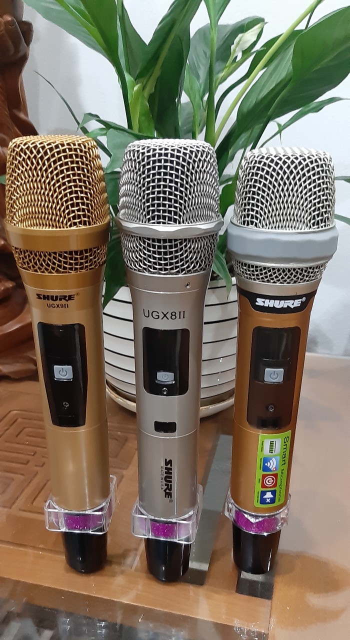 Tay Mic UGX 9II