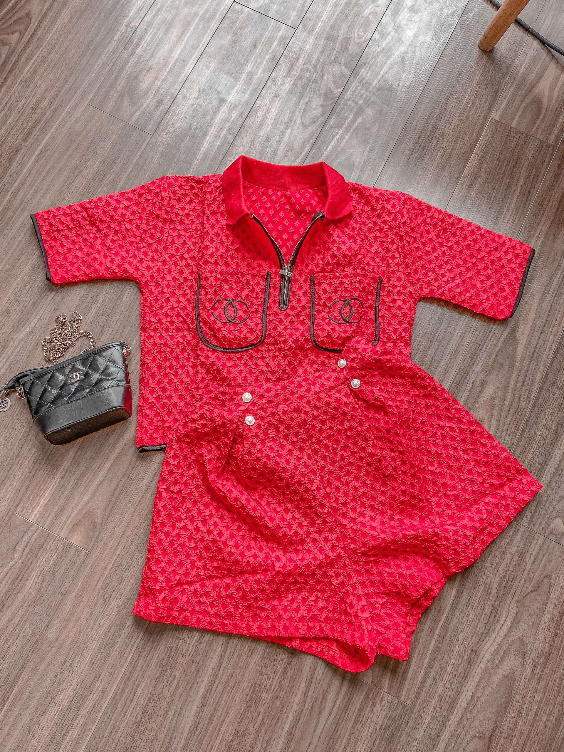 Set quần áo gấm có cổ