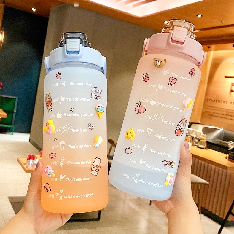 Bình nước chia vạch 2 lít nhắc nhở uống nước - Bình nước Tiktok hot hit tặng kèm sticker cực xinh - CN81