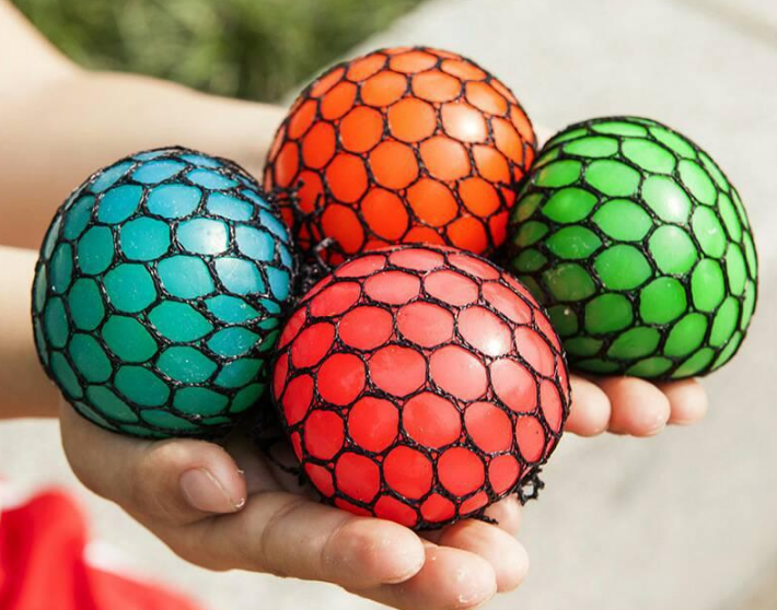 [HCM]Combo 2 Đồ chơi bóng tạo thành chùm nho Quả bóng đồ chơi Bóng đồ chơi bọc lưới cho bé Quả bóng đồ chơi mềm mại