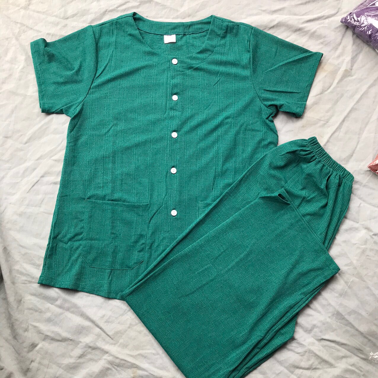 [HCM]Bộ bà già cổ tròn