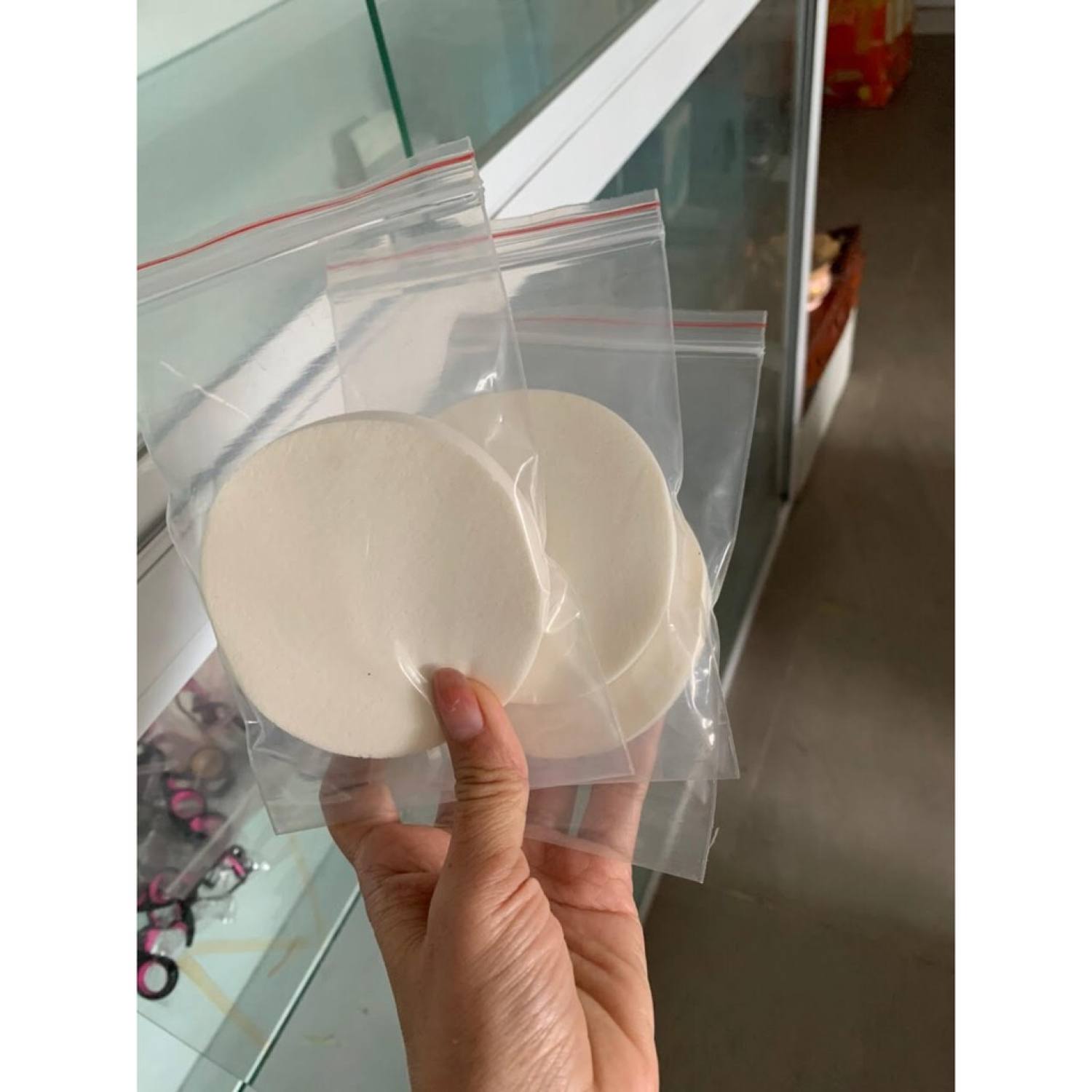 Mút dùng gạt fan tay