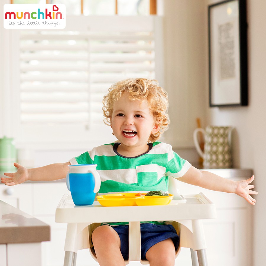 Cốc 360 độ Munchkin chống đổ, có nắp 207ml