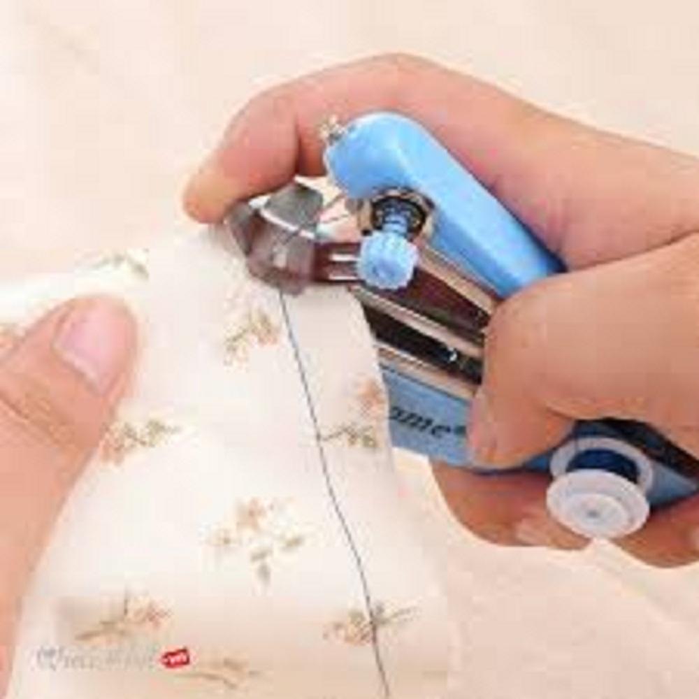 [HCM]Máy khâu mini cầm tay tiện lợi