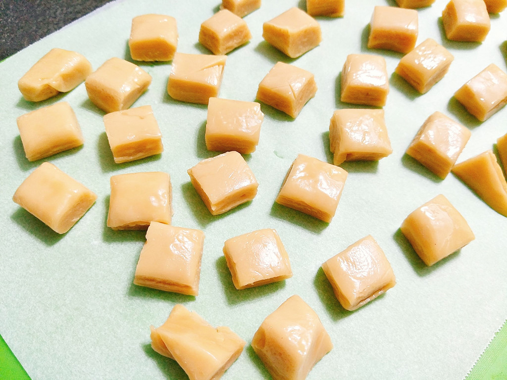 Kẹo dừa thập cẩm đủ mùi túi 500G