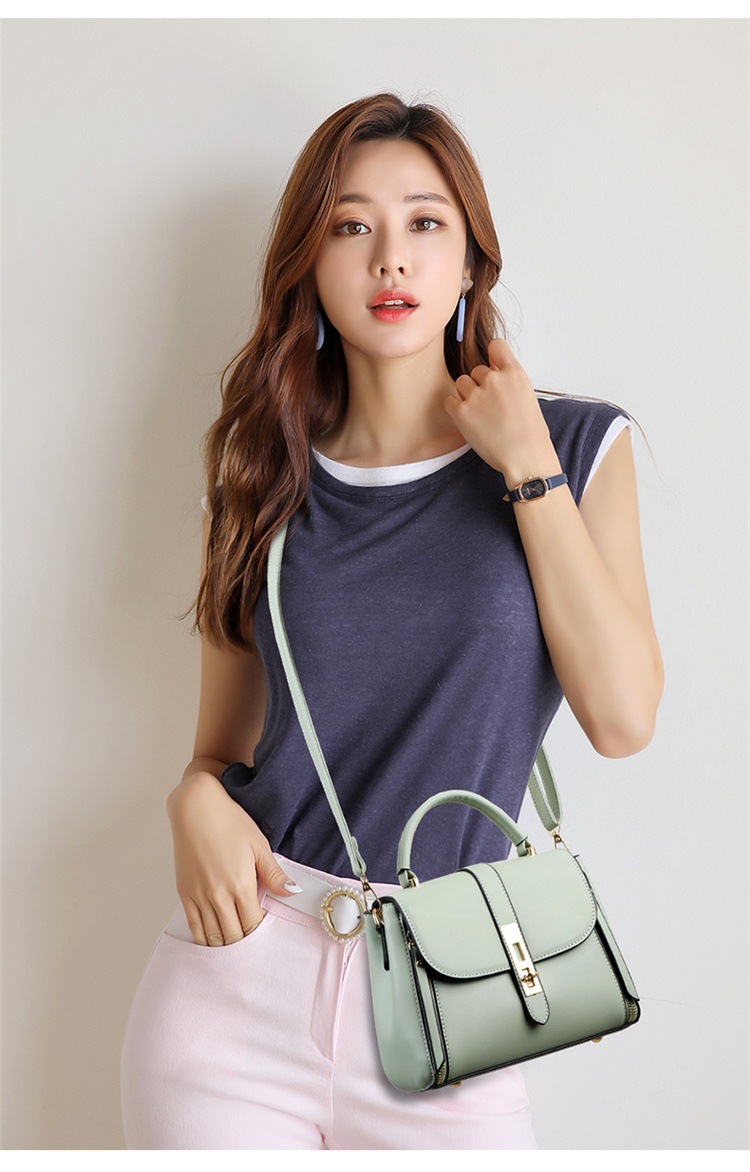 Túi đeo chéo nữ thời trang KBD31 BAGU