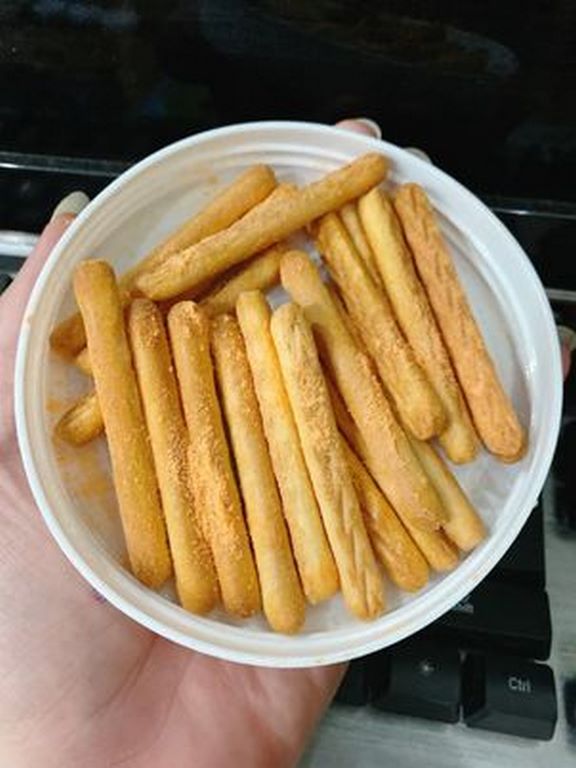 Bánh đũa phô mai - siêu ngon 250g