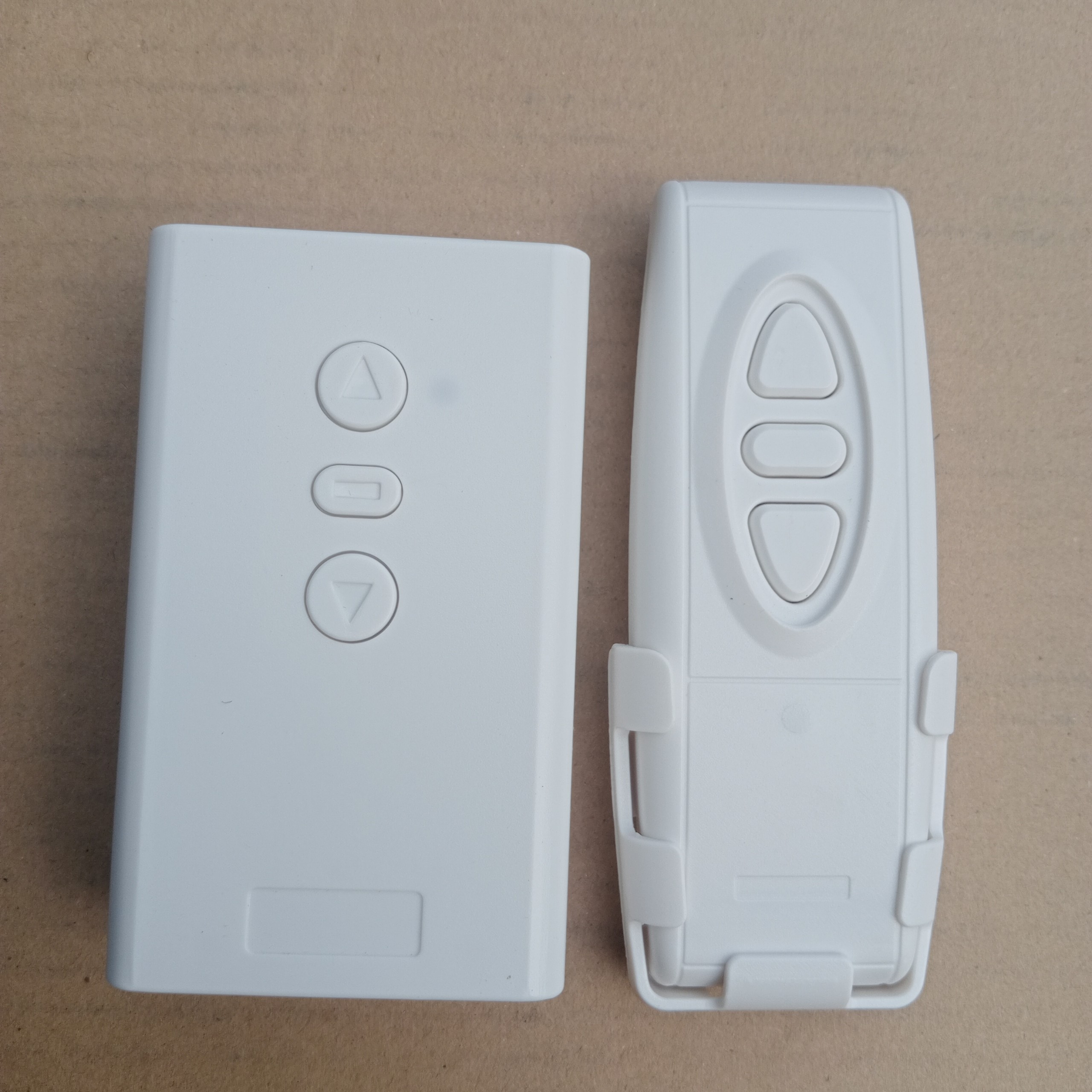 Thiết bị điều khiển đảo chiều động cơ, màn chiếu, cửa cuốn - TP-06RF