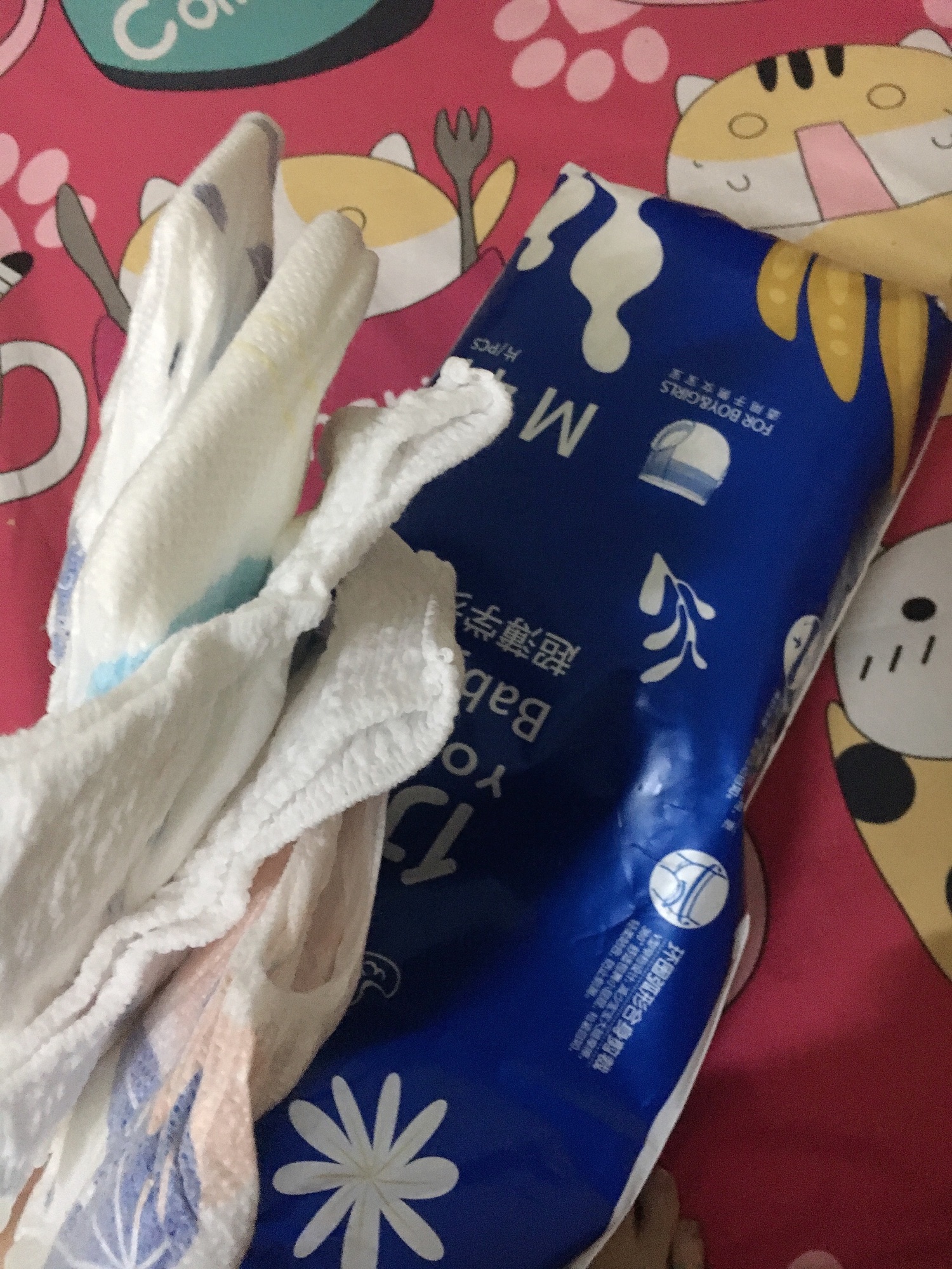 5 bỉm quần youli size M dùng thử