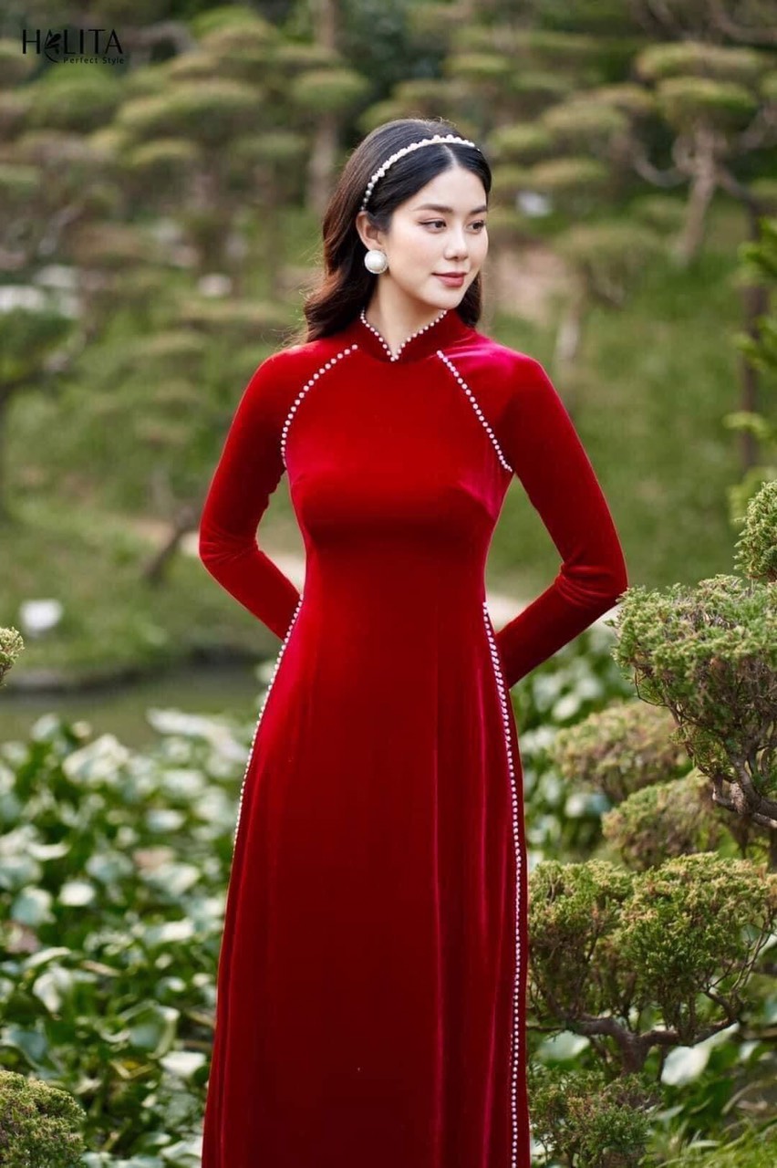 Áo dài lụa nhung đính trai sang chảnh