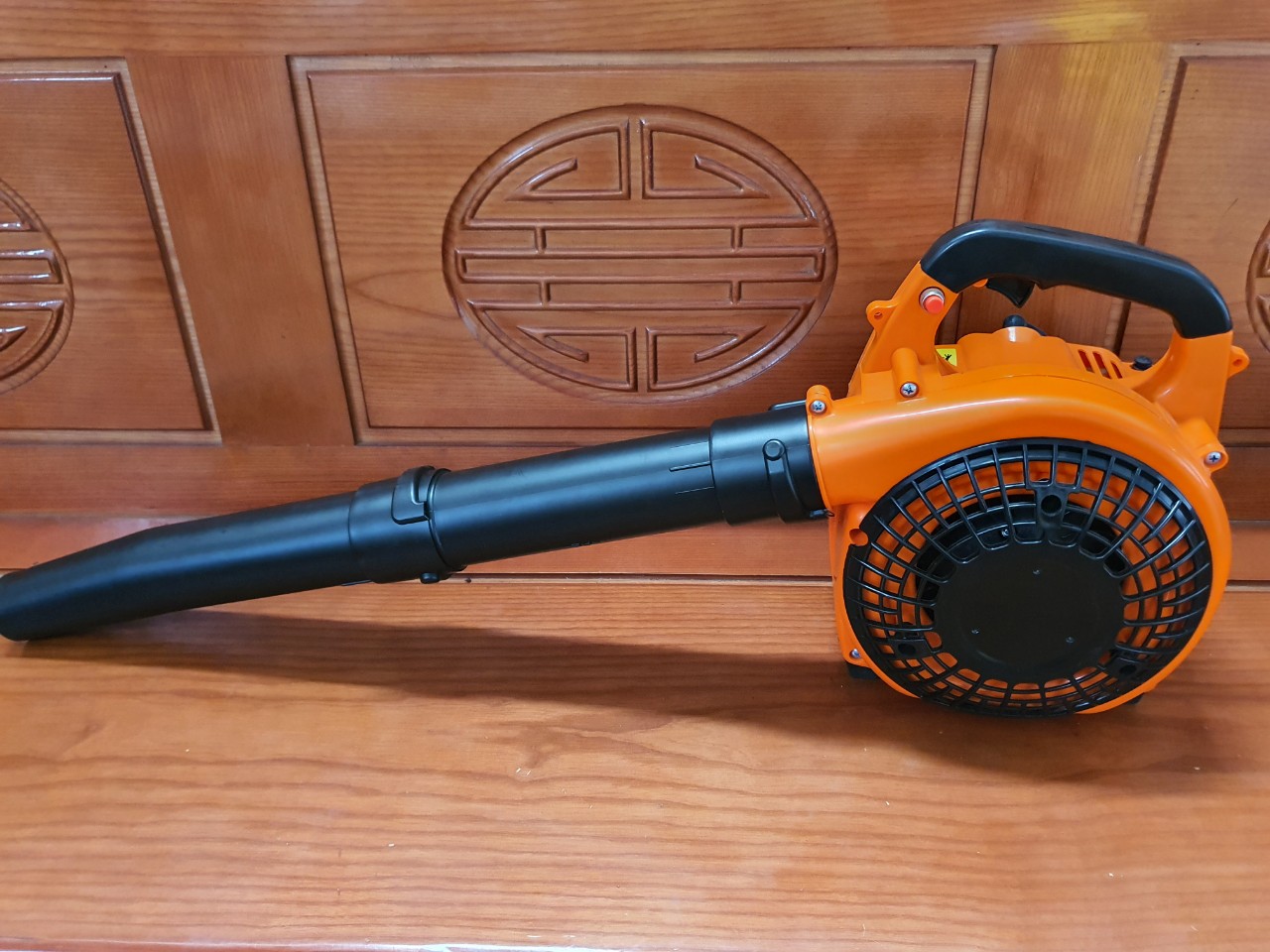 Máy thổi bụi, lá cây chạy xăng 2 thì siêu khỏe BLOWER VAC