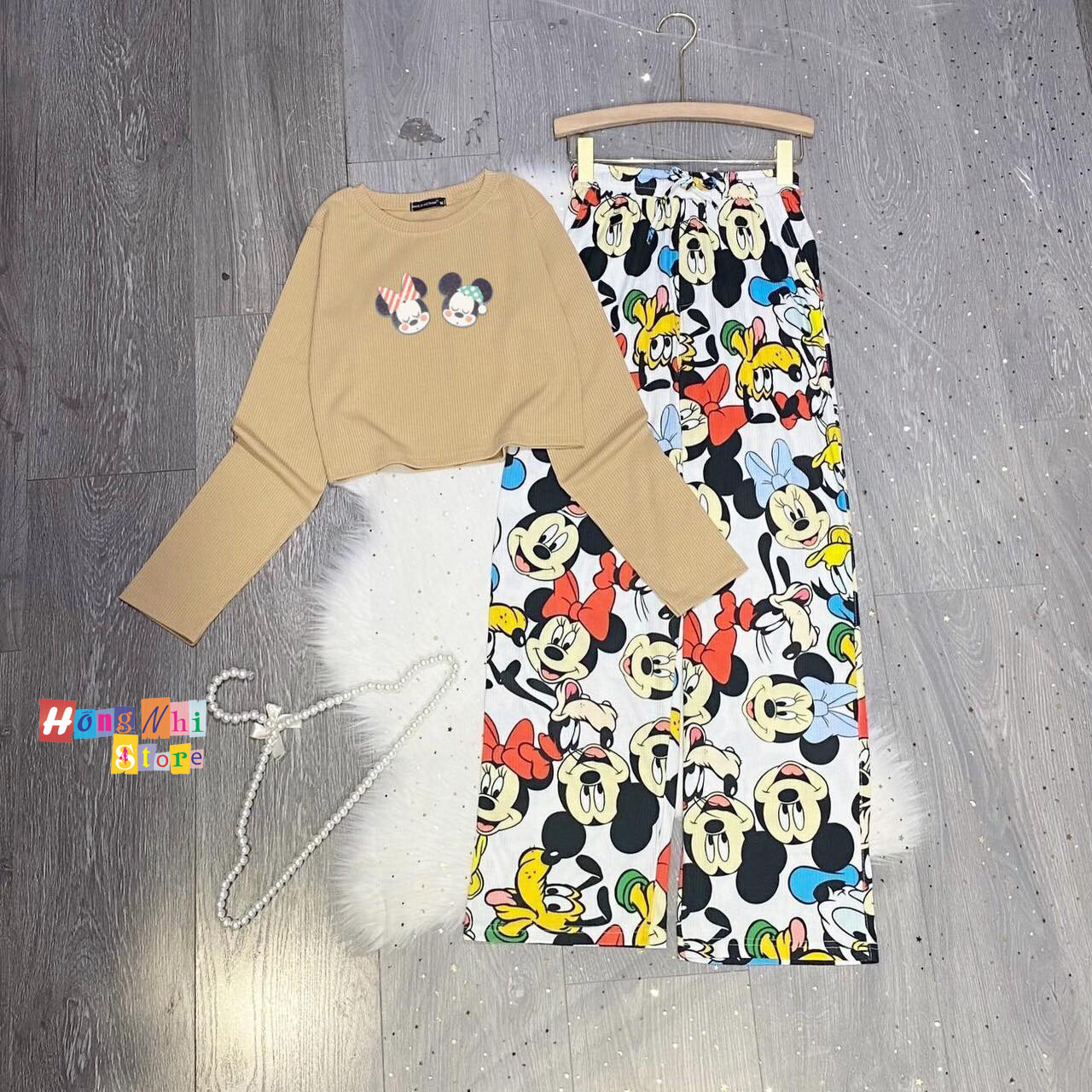Set bộ áo croptop gân tay dài phối quần thun gân 3d hoạt hình ống rộng ulzzang - mm