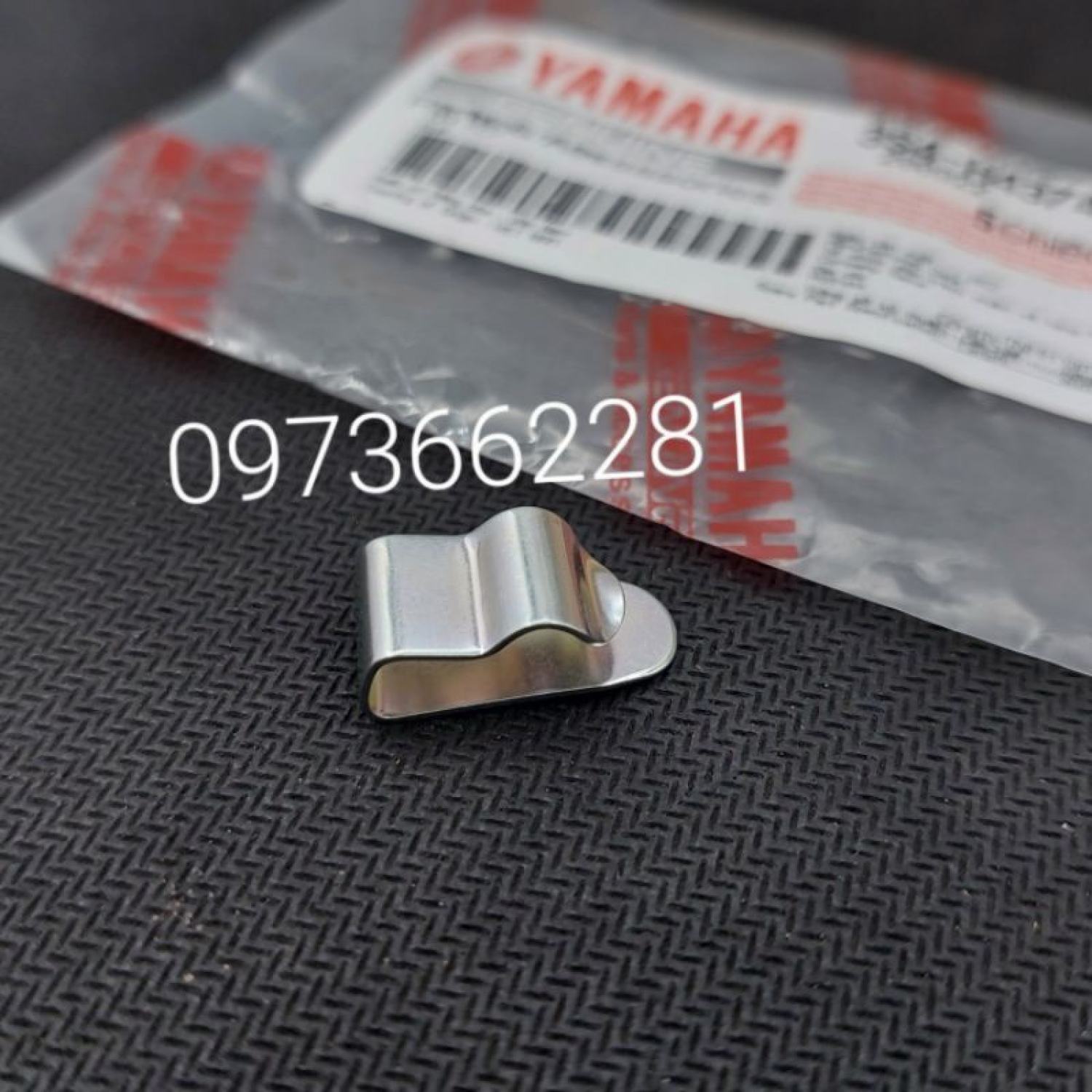 Chốt,kẹp pha chóa đèn xe exciter, sirius, jupiter...zin