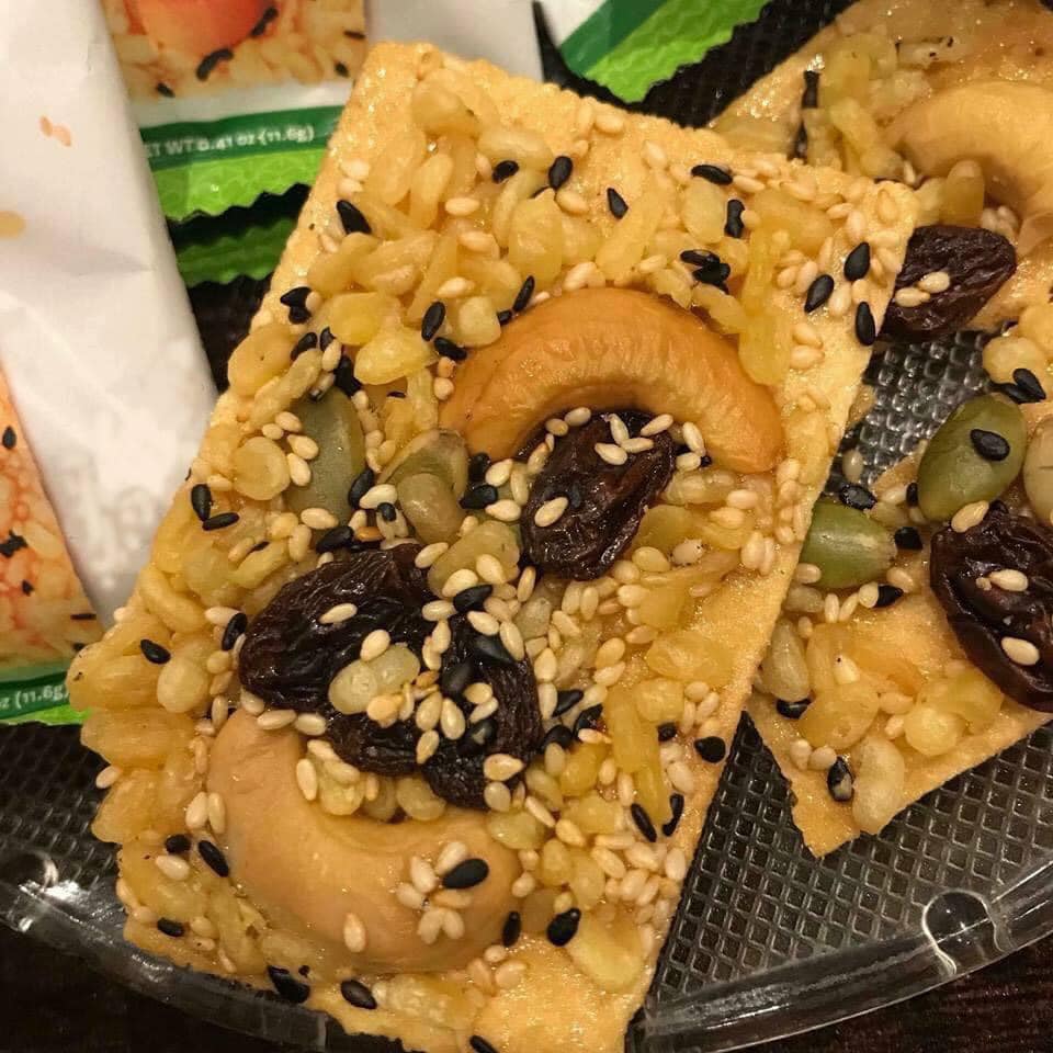 BÁNH CRISPY TRAIL MIX CRACKERS 232G