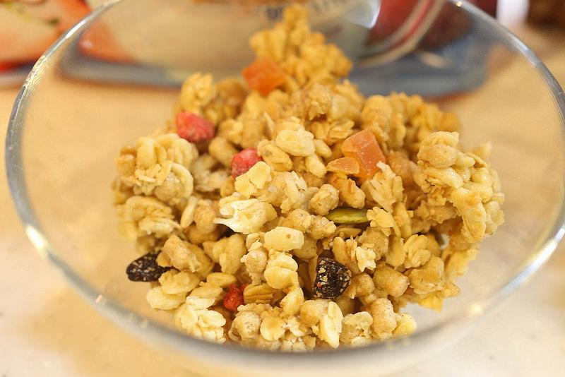 Ngũ cốc calbee Nhật Bản 800g