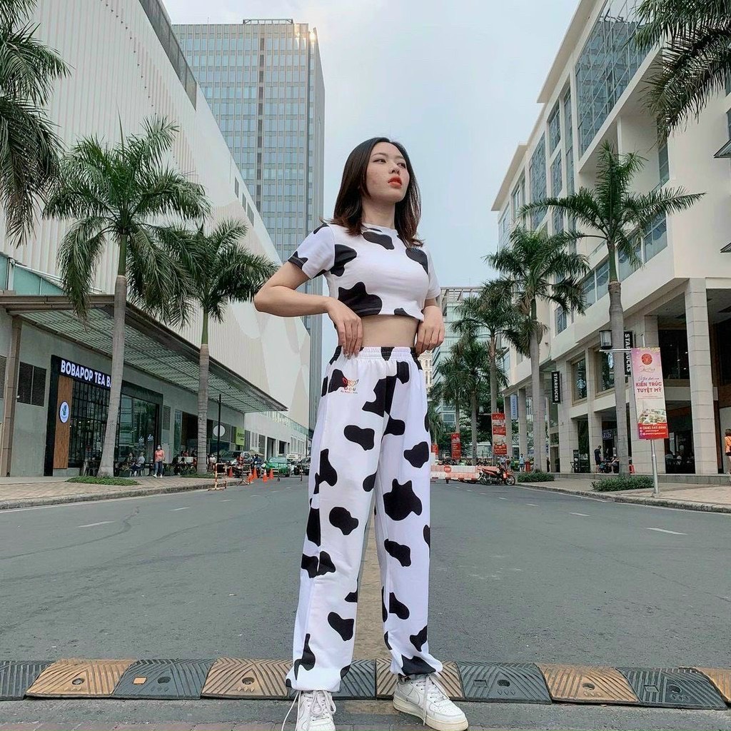 Set bộ bò sữa croptop + quần jogger thụng bo chun hot trend cực cute-tp142