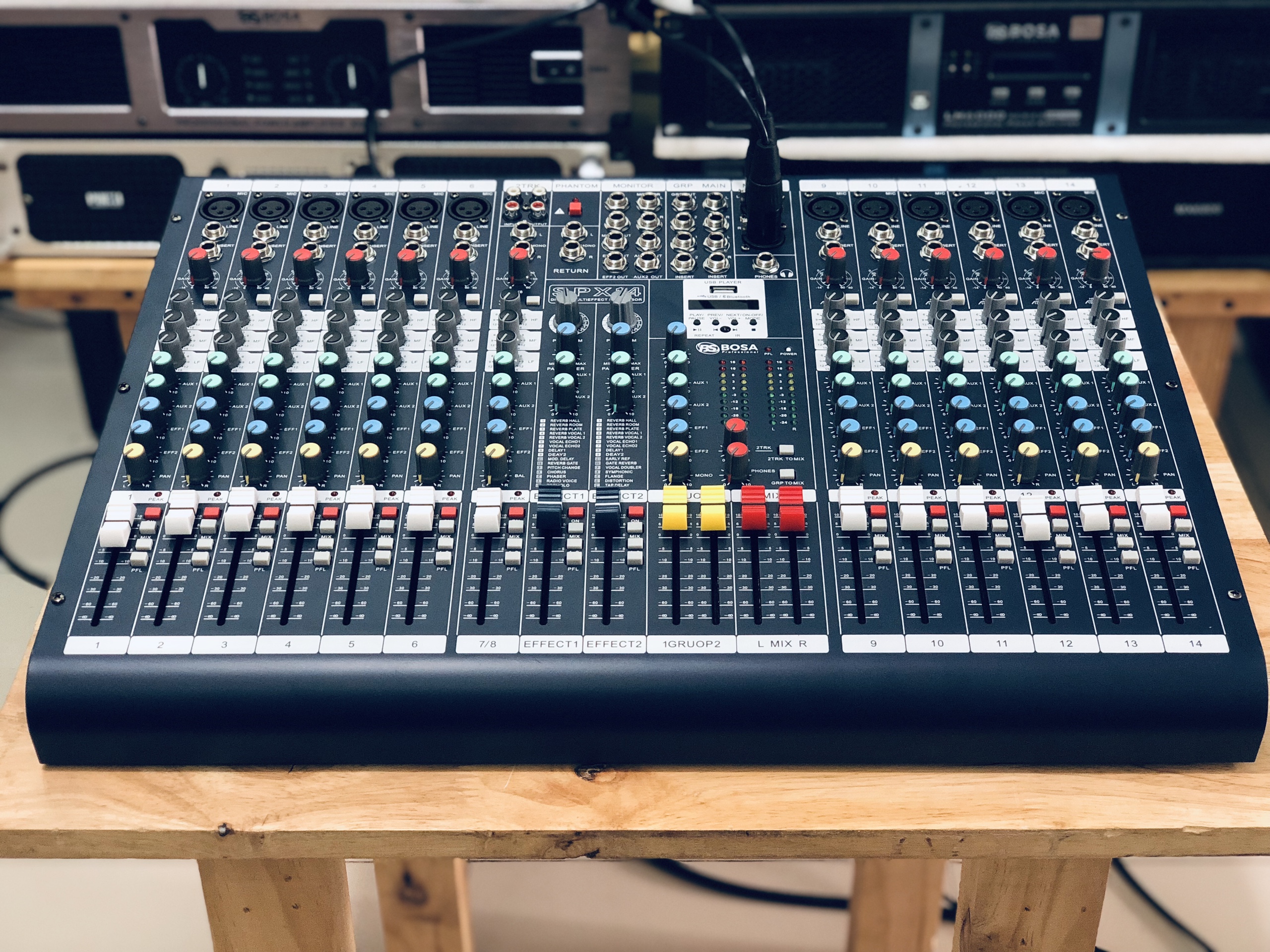 Mixer karaoke cao cấp Bosa SPX14 Chạy 2 Effect