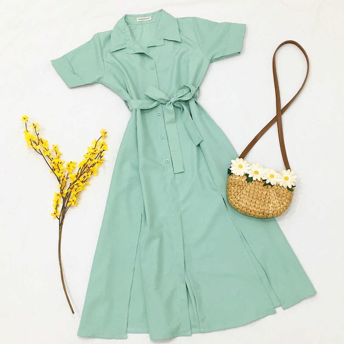 Đầm sơ mi mint xẻ tà