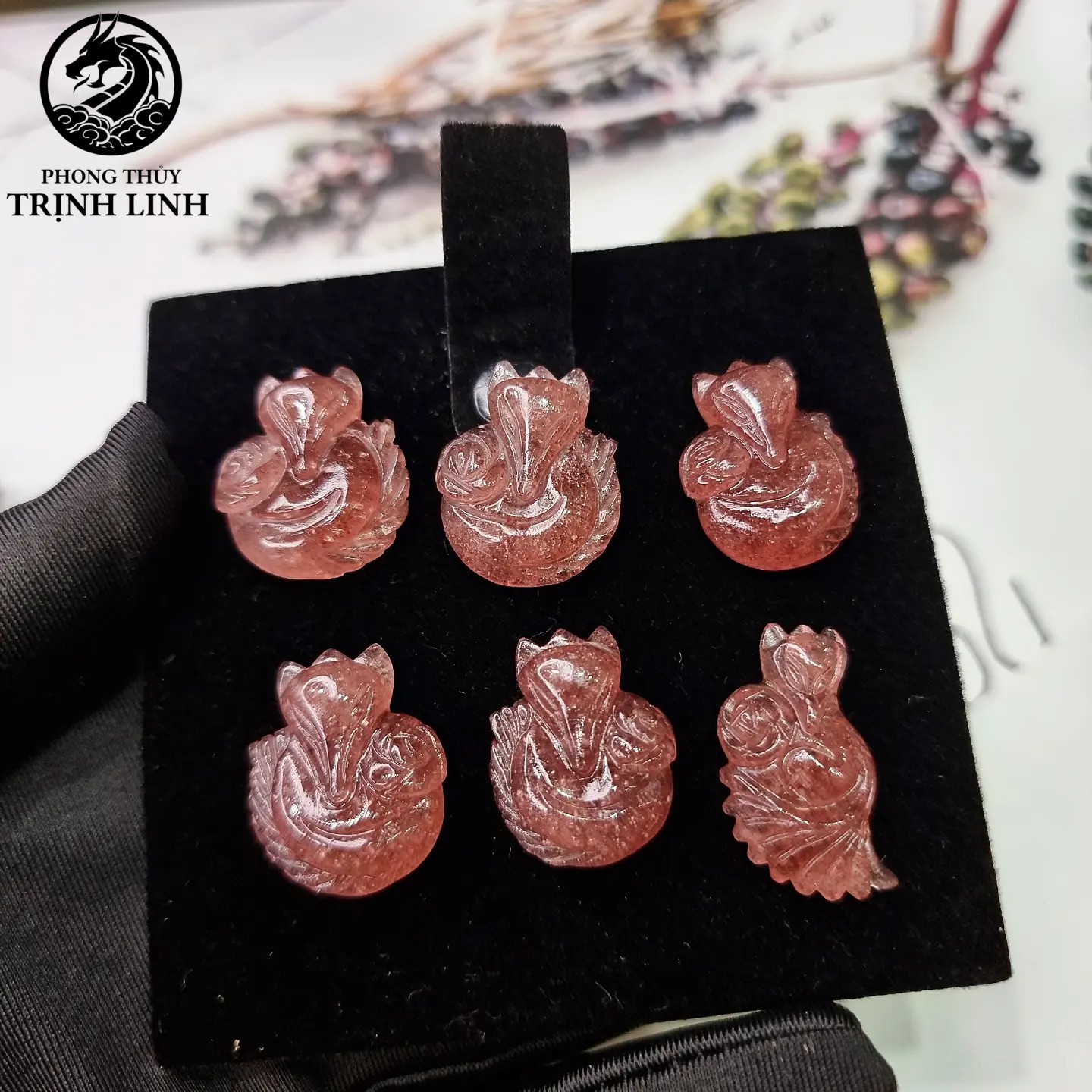 VÒNG CỔ CỬU VỸ HỒ LY THẠCH ANH DÂU (LOẠI ĐẸP)