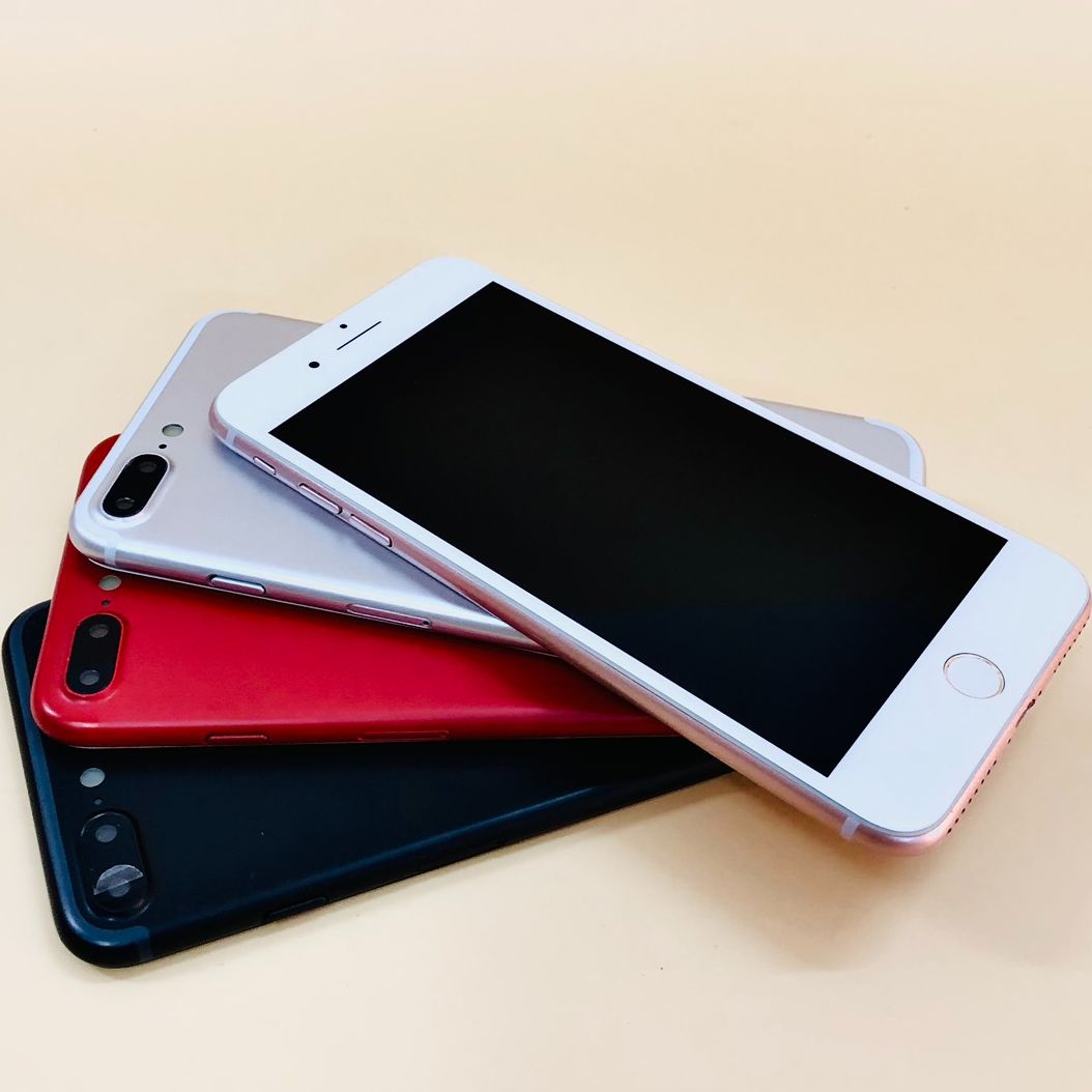 MÔ HÌNH TRƯNG BÀY ĐIỆN THOẠI 7PLUS ( màu trắng, đen, hồng , đỏ, vàng )
