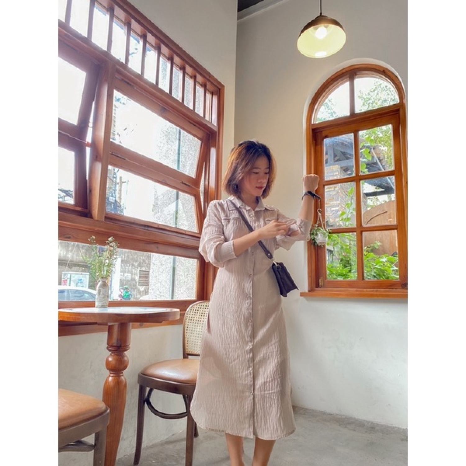 Đầm sơ mi tay dài tơ xước
