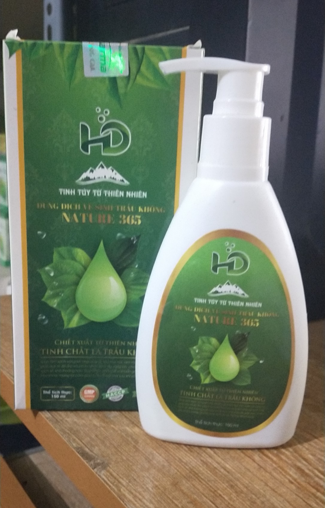 Dung dịch vệ sinh phụ nữ trầu không