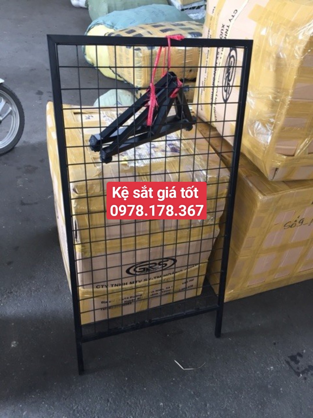 Khung lưới có chân treo phụ kiện cao cấp - 1.2mx60