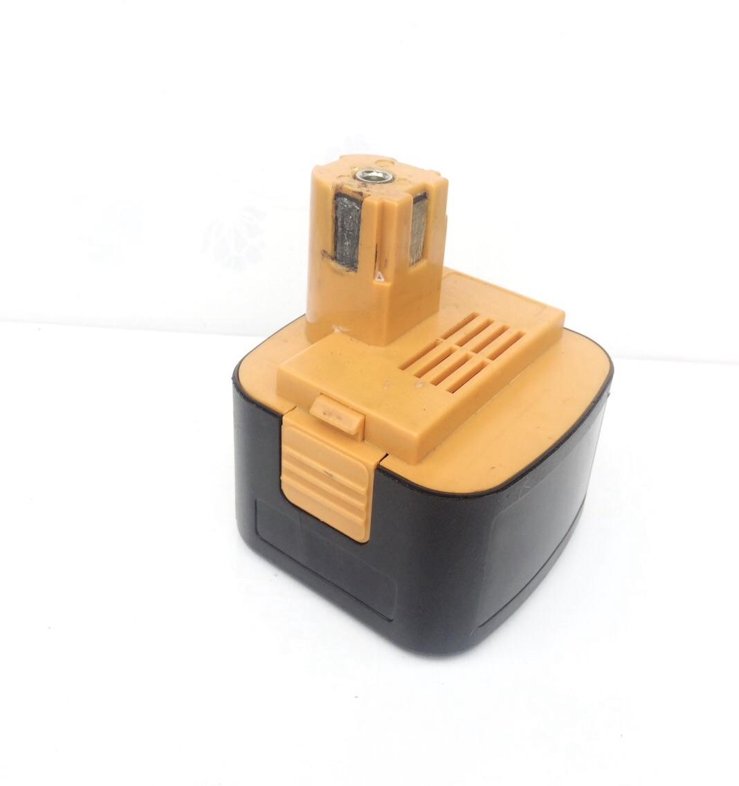 Pin máy khoan, máy bắt vít 12v , dùng cho máy khoan máy bắt vít  National 12v, Gồm 6 cell , kèm sạc 12.6v , hàng đóng mới 100%, bảo hành 3 tháng