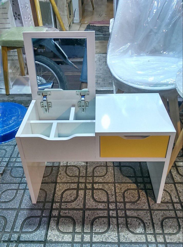 Bàn Trang Điểm Ngồi Bệt - GP69