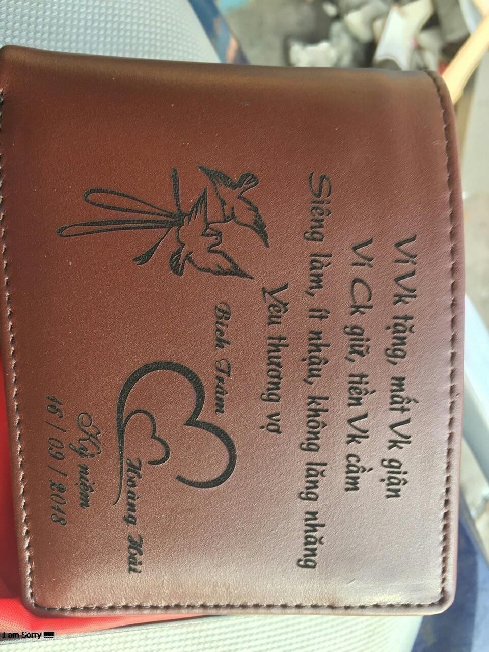 Ví da khắc tên BYLeather