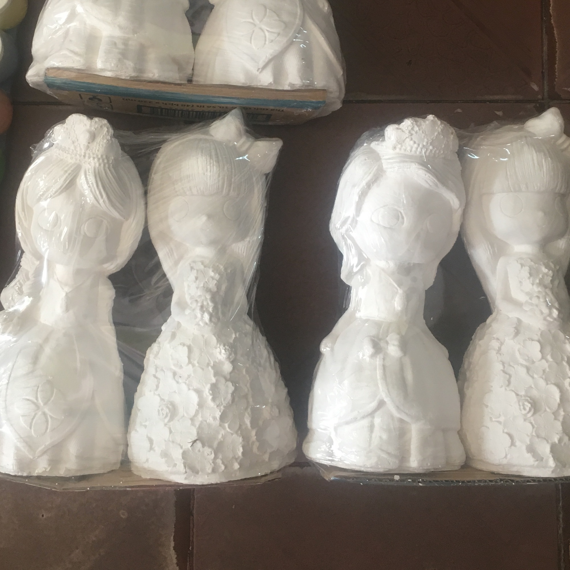 Combo 2 Tượng tô màu size 24cm ( nhiều mẫu )