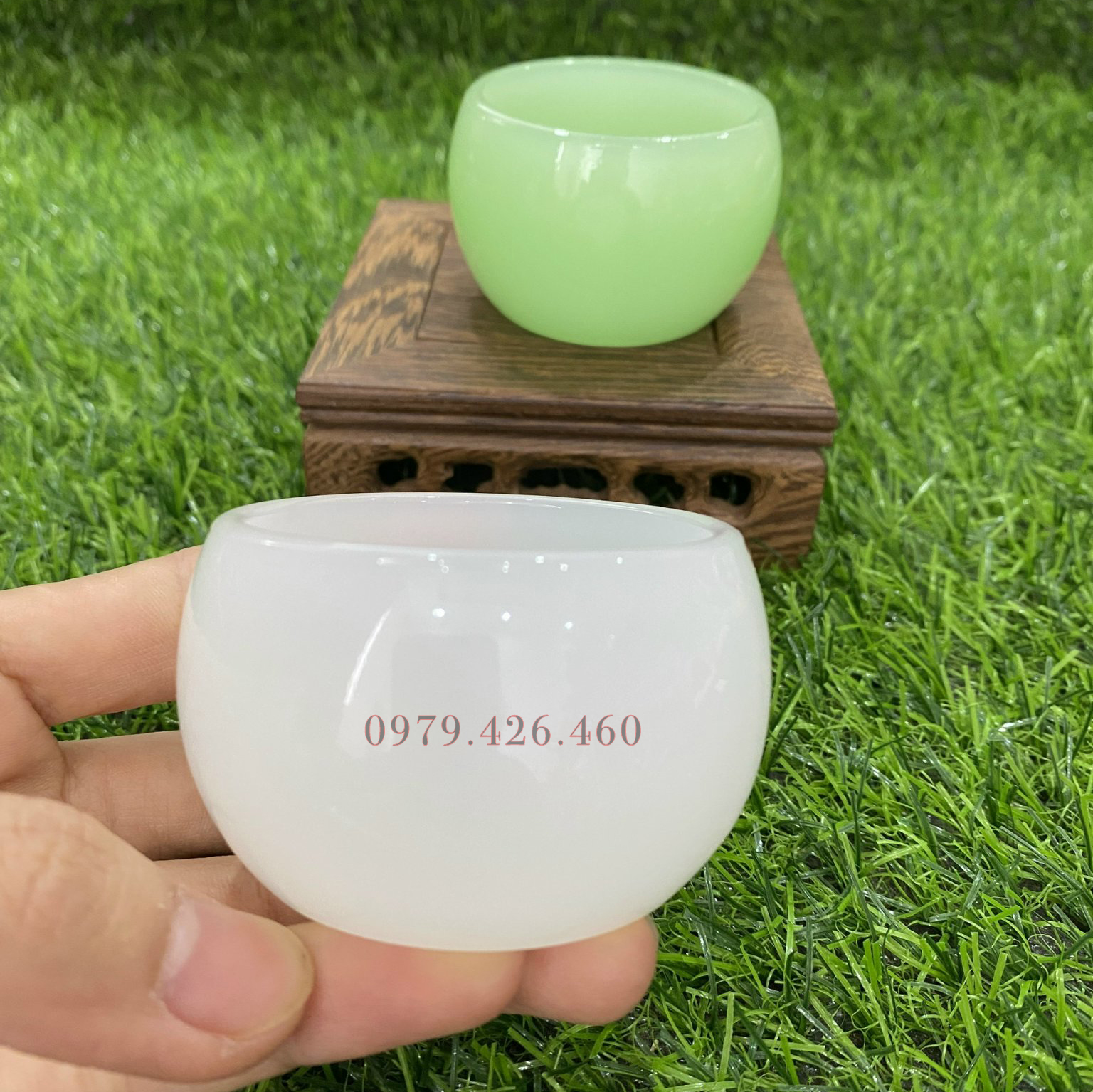 Cốc Chén uống trà bằng Ngọc Cẩm Thạch Cao Cấp, Kích thước 6 x 4cm - Chén trà cho các bác yêu trà đạo có màu xanh và màu trắng