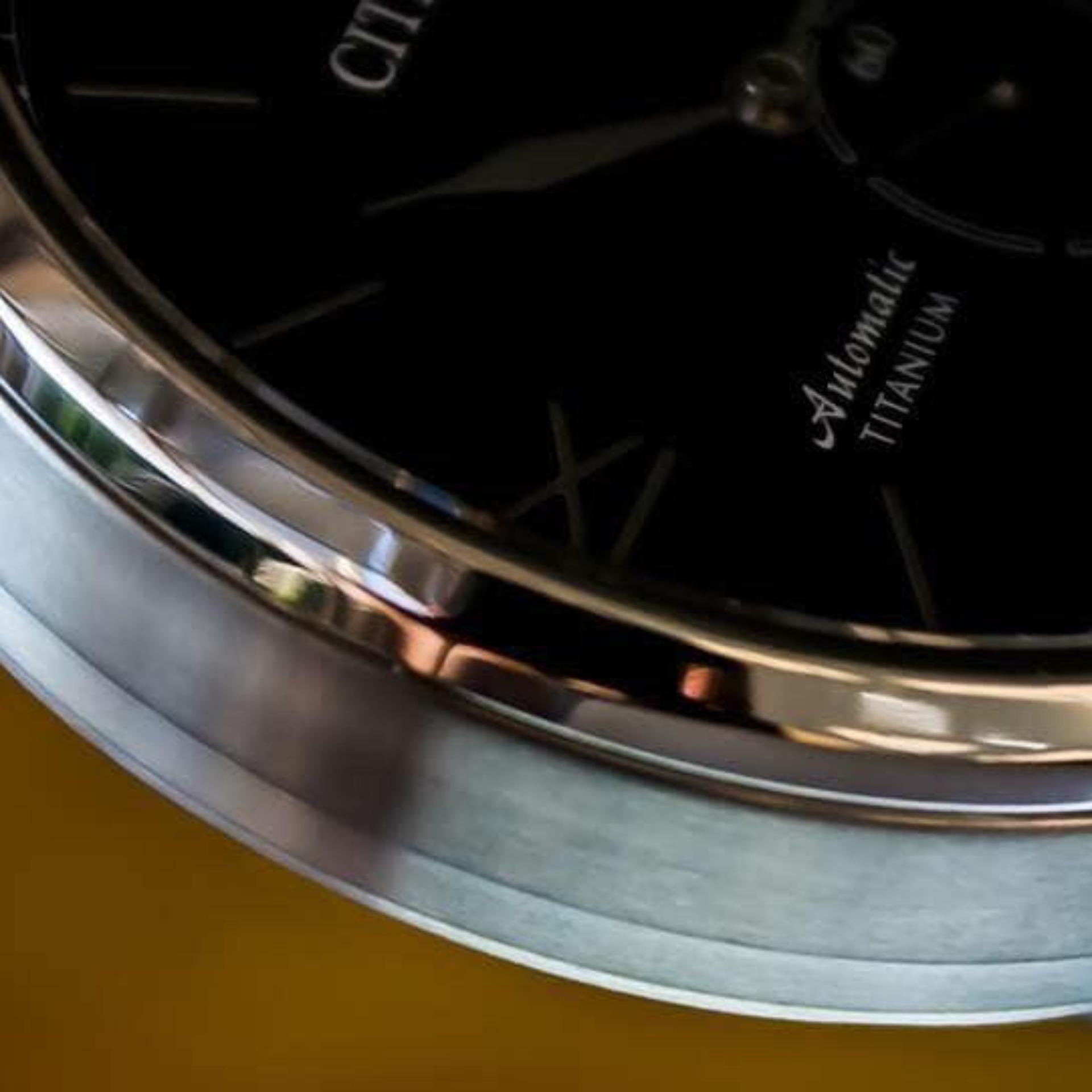 CITIZEN TITANIUM NJ0090-21L