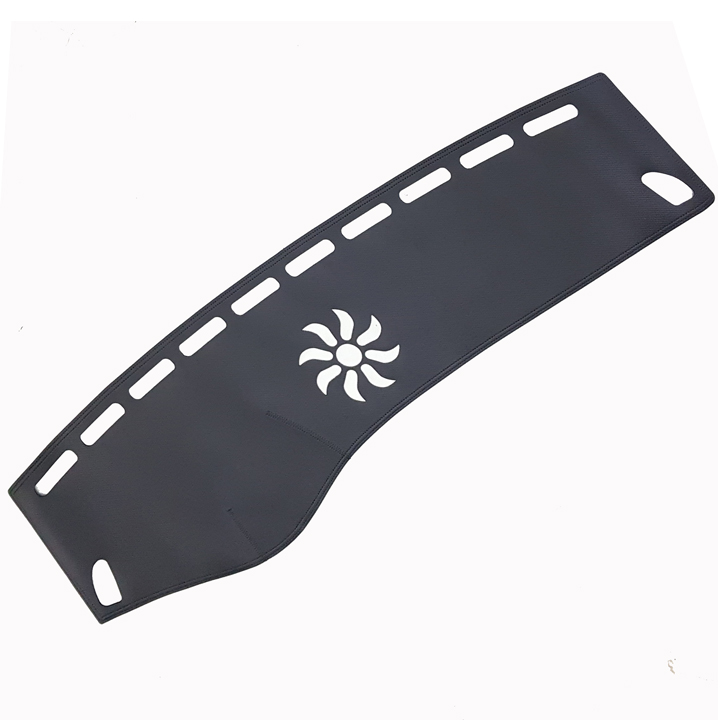 Thảm Taplo xe Mercedes C200, C250, C300 2016-2019 chất liệu da vân Carbon cao cấp chống nắng, bảo vệ Taplo