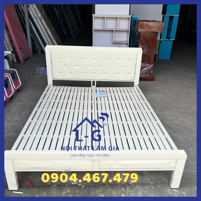 Giường sắt màu kem hộp 4x8 siêu bền [Freeship HCM]
