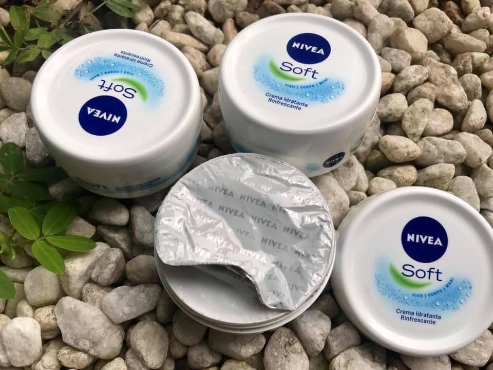 Kem dưỡng da giữ ẩm chống nẻ Nivea Đức