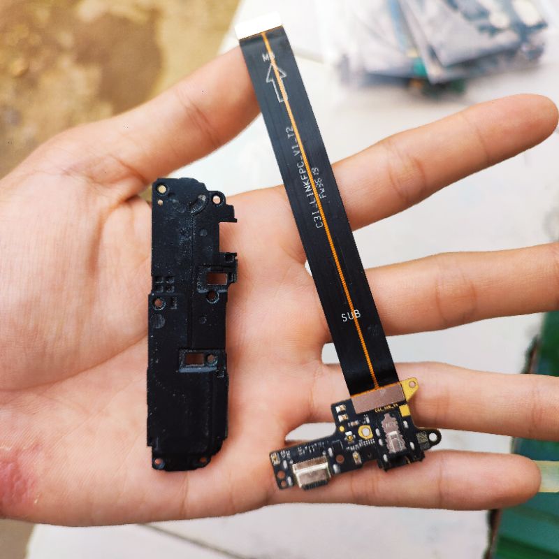 (Redmi 8) Main sạc,cáp nối main,loa ngoài rin bóc máy