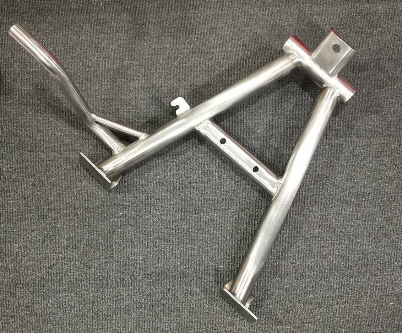 Chống đứng Inox cho xe Winner X
