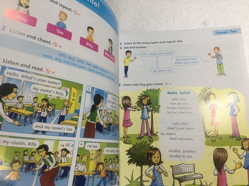 Bộ Family And Friends 1 (2 sách + CD)