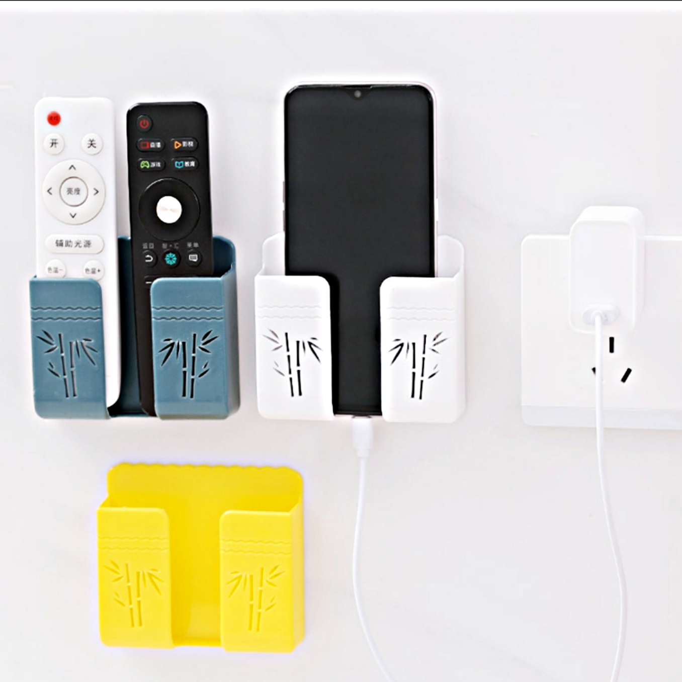 Kệ Dán Tường Sạc Điện Thoại Để Remote